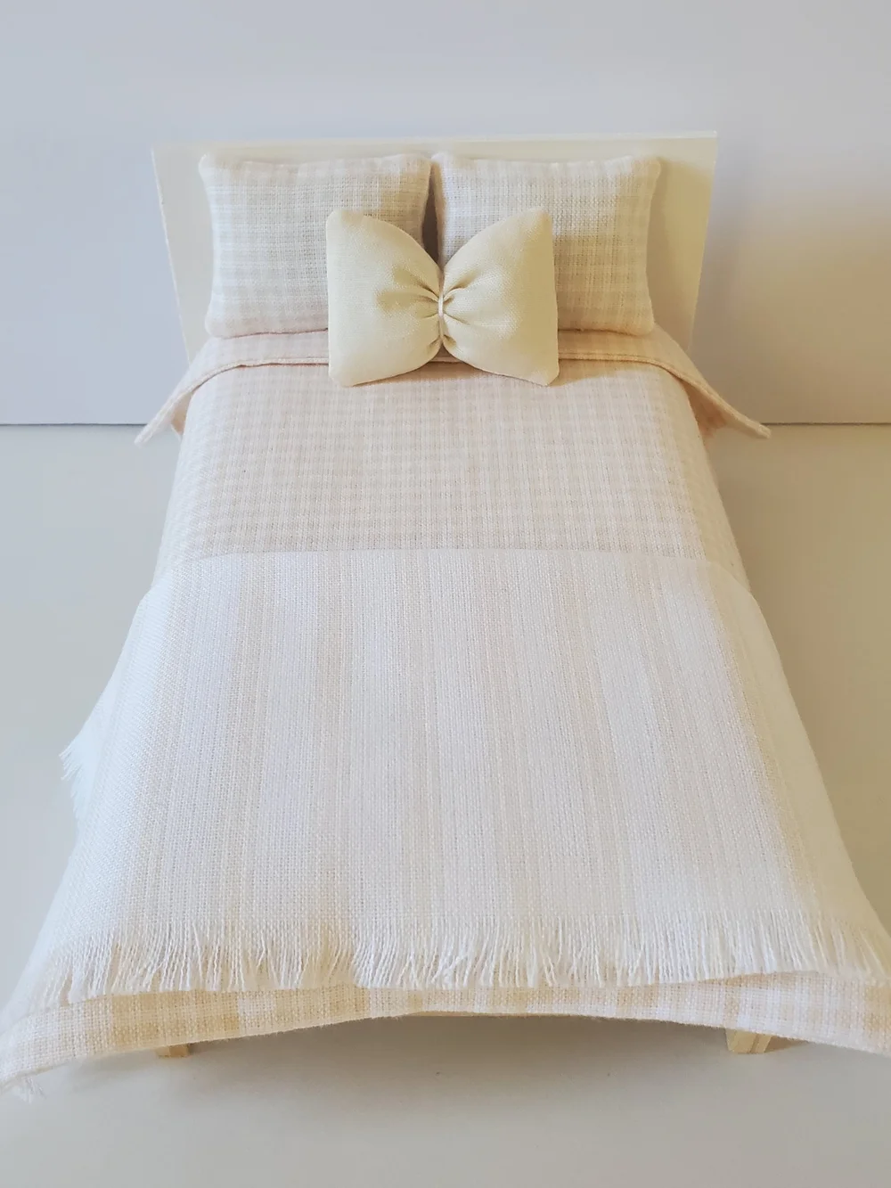 Miniature Dollhouse 1:12 Scale Cream & Beige Doll Bedding Set